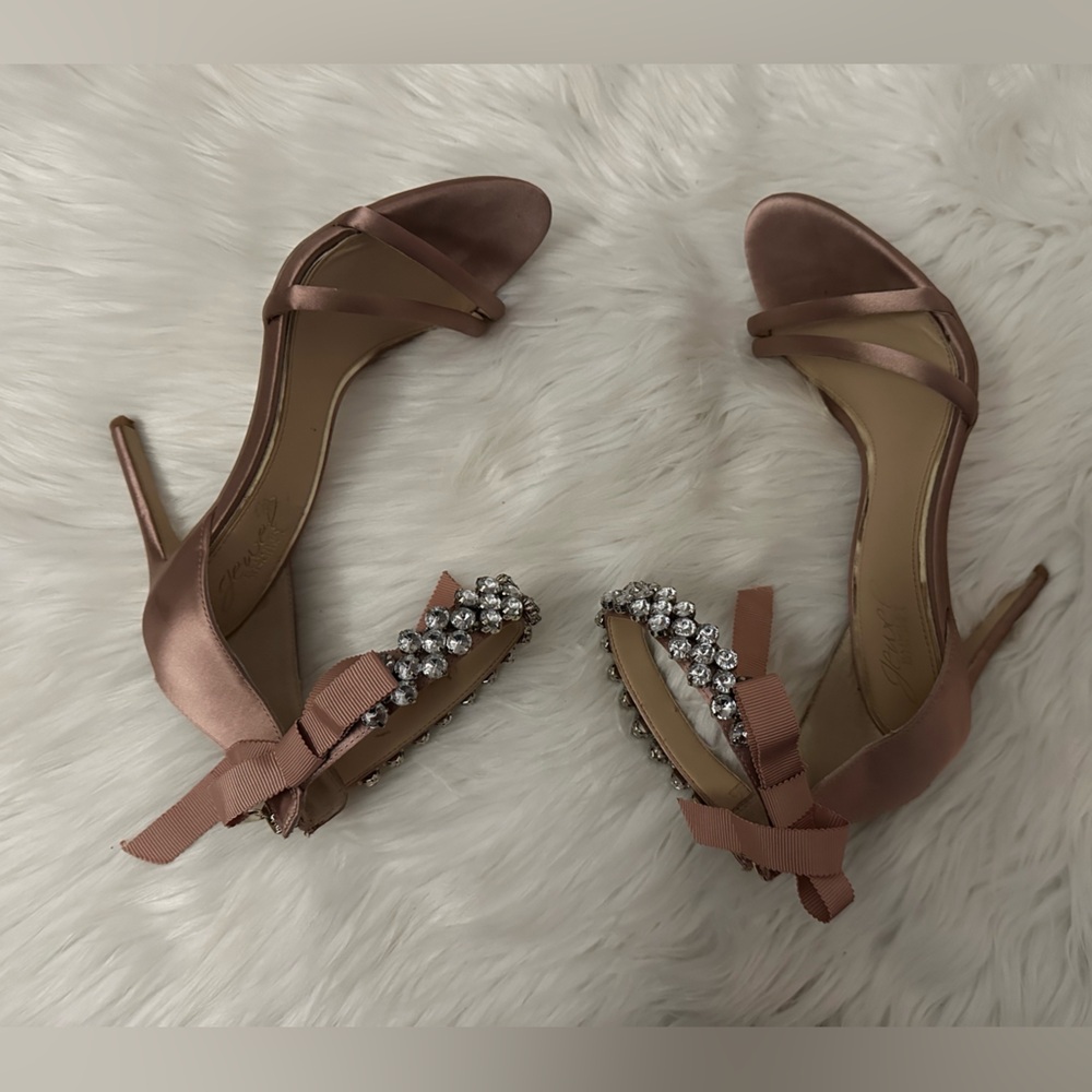 Jewel Badgley Mischka Women’s Debra Satin Dress Heels - Size [8] - Picture 8 of 10